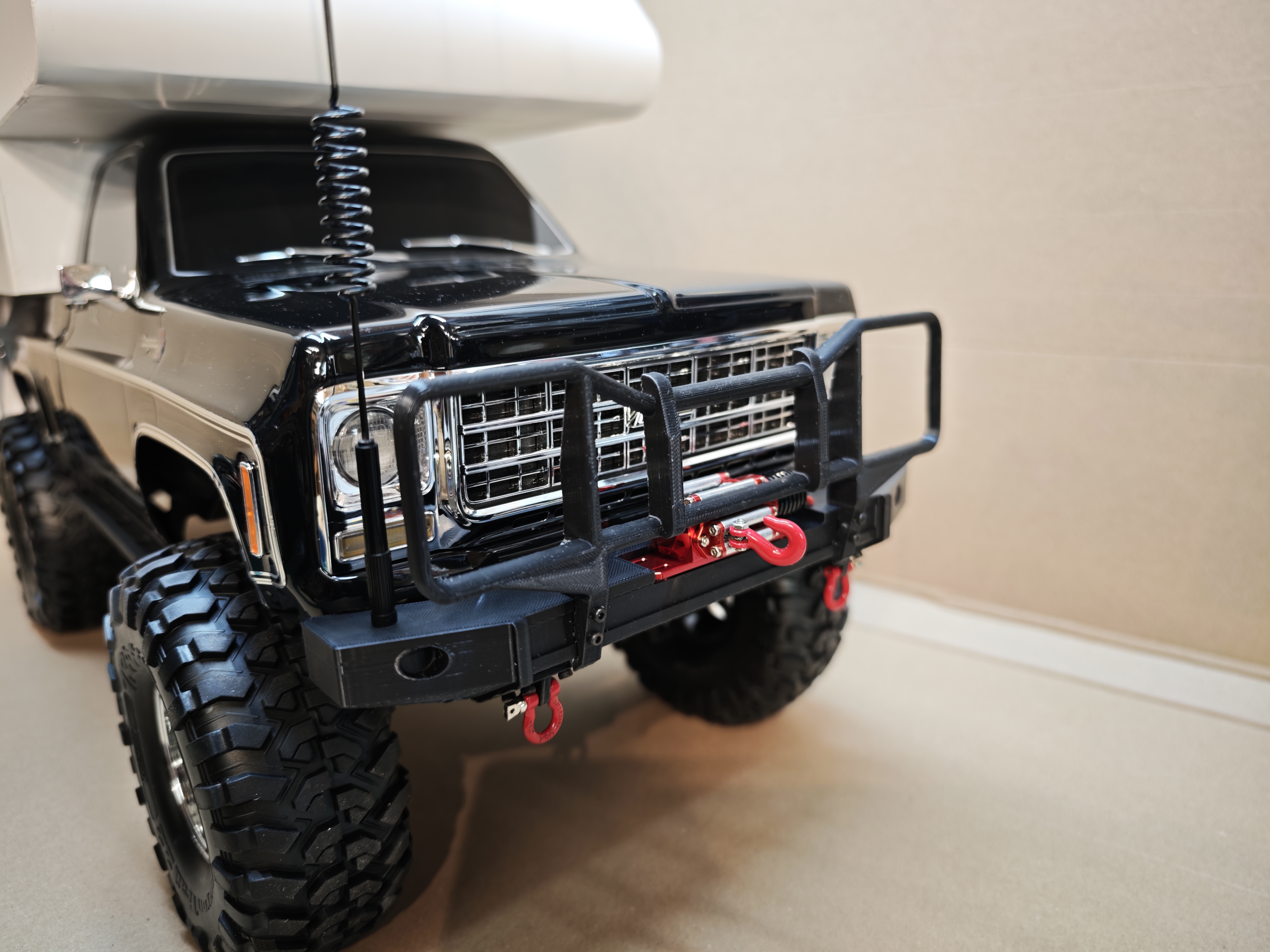 Traxxas TRX-4 Chevy K10 Bumper mit Winch-Halter Bullfänger
